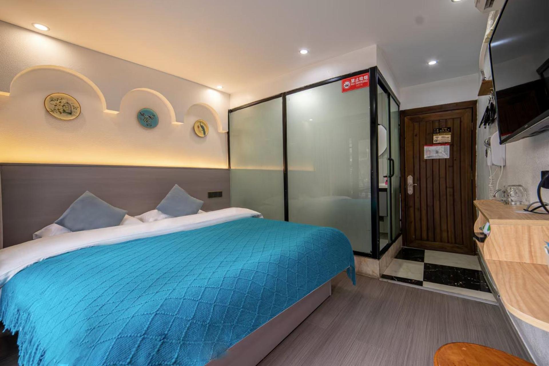 Fenghuang Ancient Town Lazy Cat Riverside Inn Екстер'єр фото